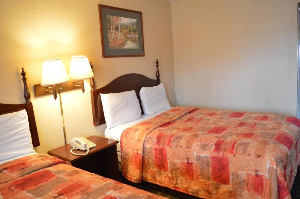 Double Room with Two Double Beds - Smoking interior